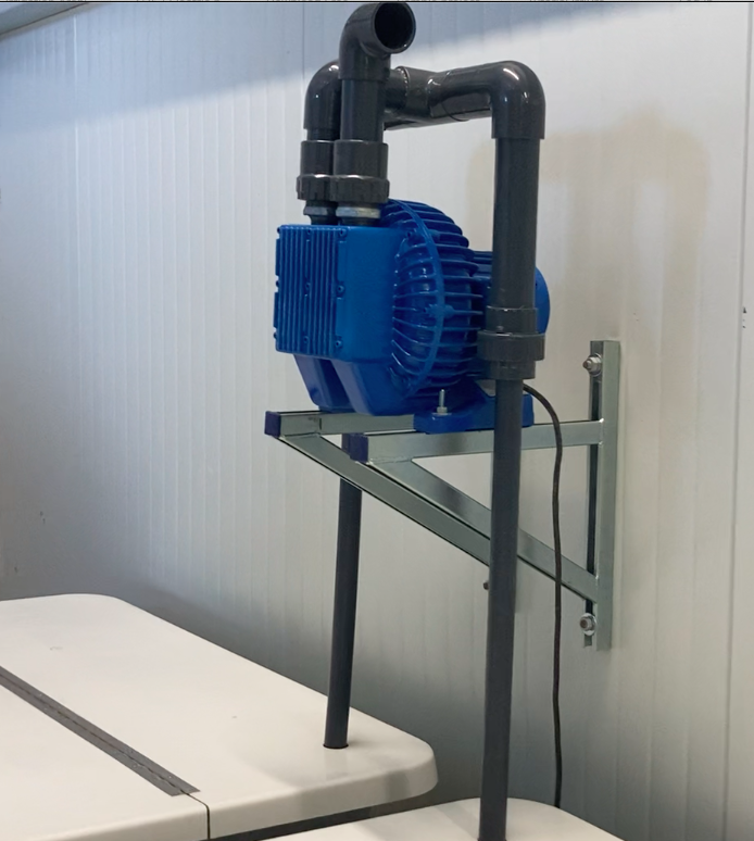  Ilmasekoituspumppu emoliuokselle 