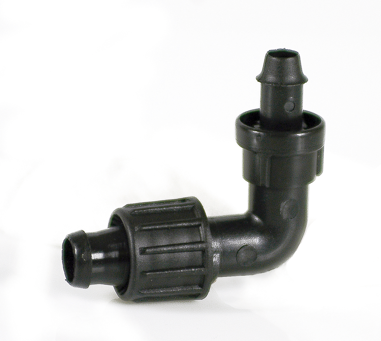  Lähtöliitin P5 90° Ø16 mm tihkuletkulle + kumi  