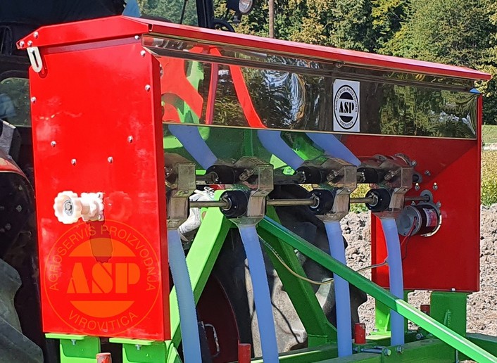  Lannoiteyksikkö (RST) sähköinen FOLAY muovinlevittimeen 