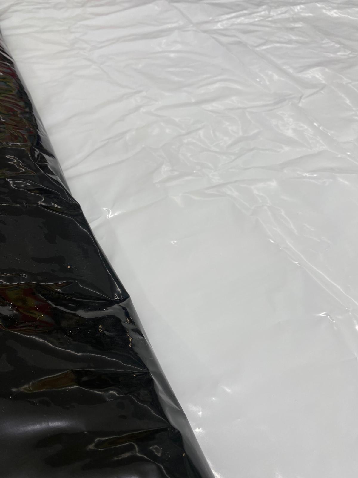  Mustavalko muovi 1,2m x 500m 0,07mm 