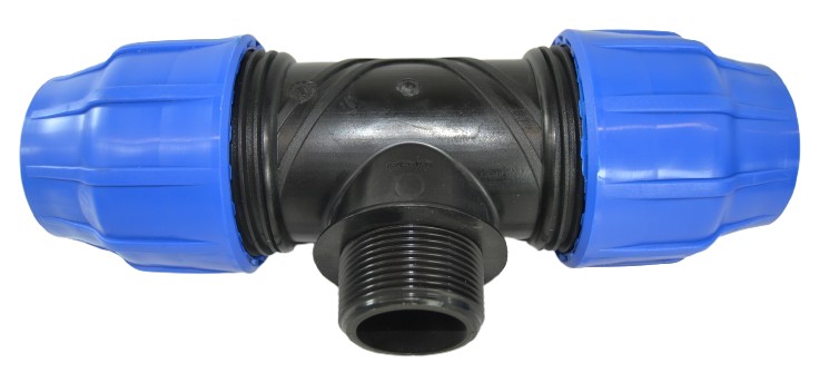  Musta muovinen puserrusliitin T-haara, jossa yksi haara uroskierrelähdöllä, kahdessa muussa siniset kiristysmutterit 